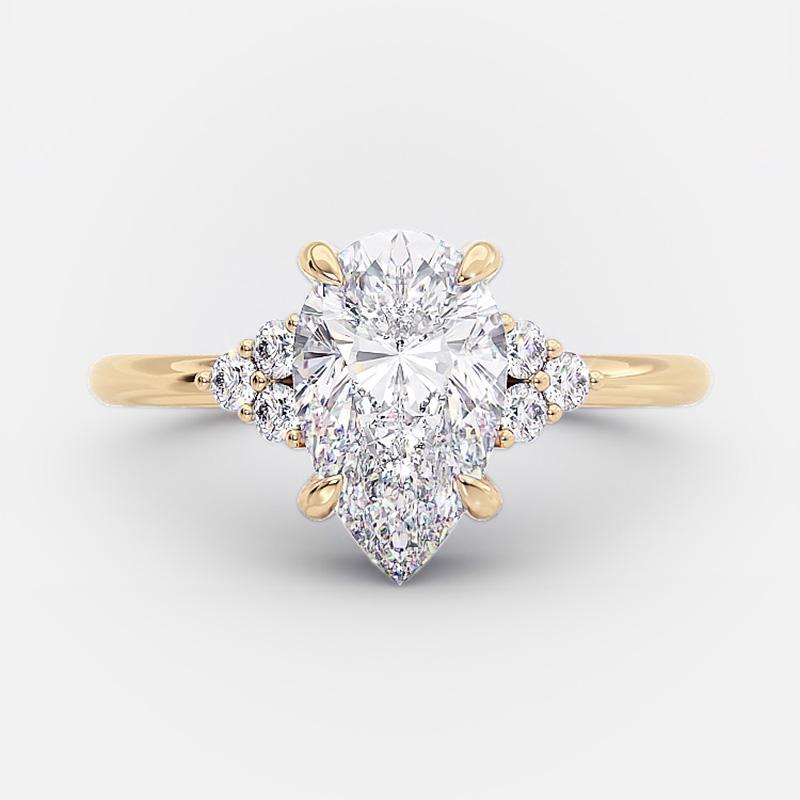 Clarissa – Anello di diamanti con taglio a goccia in oro.