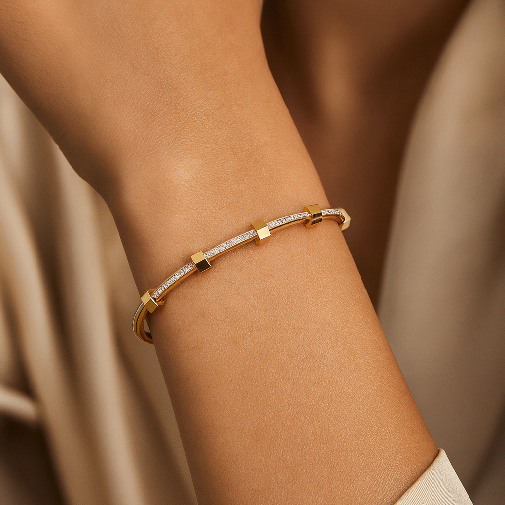 Bracciale elegante in oro chiaro