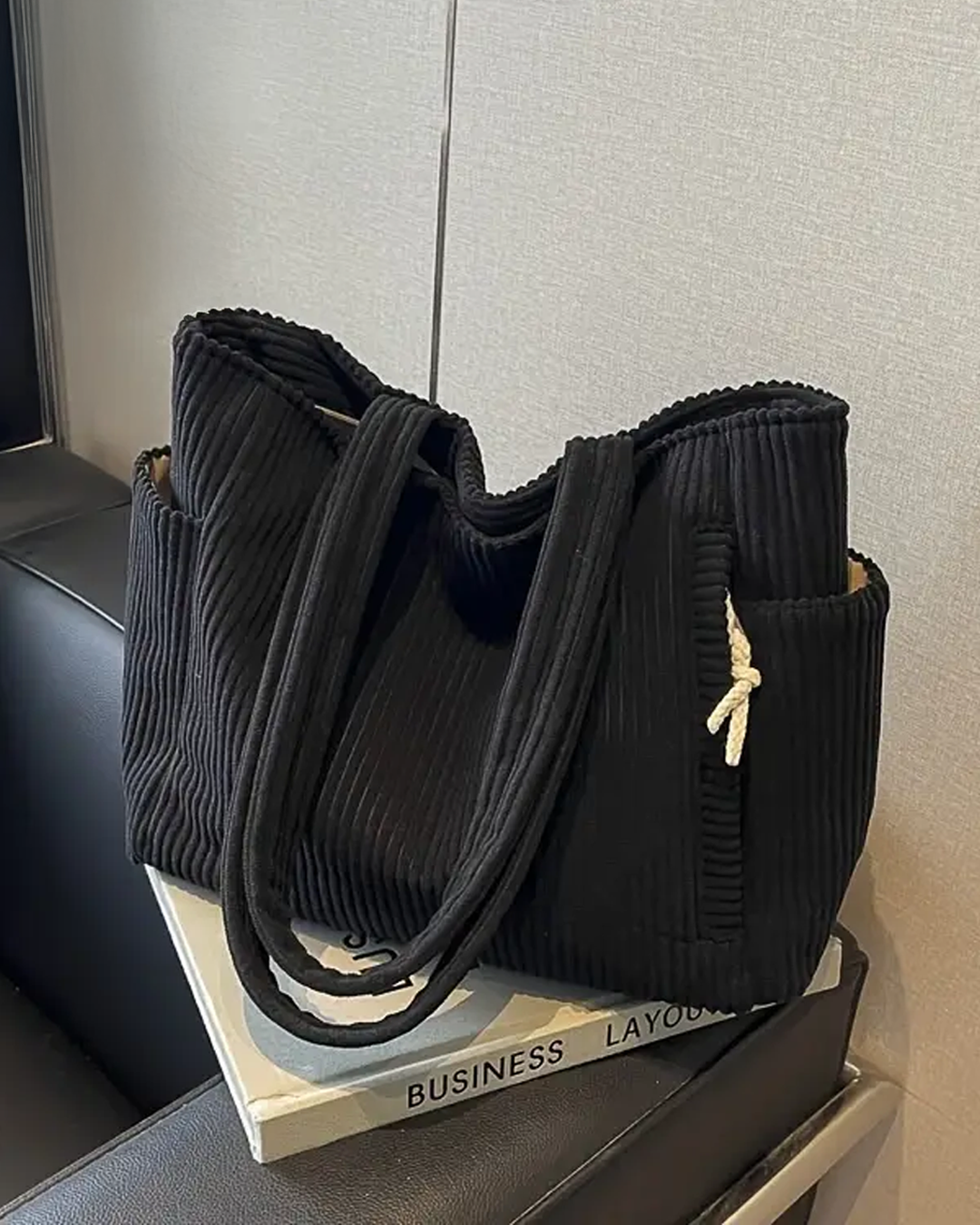 Liva – Ribbed tote bag with cord detail