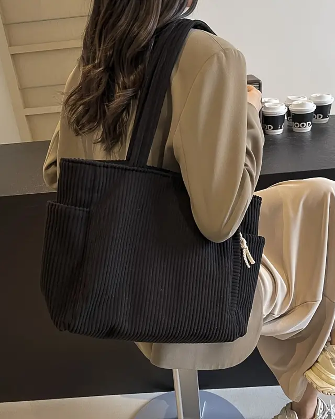 Liva – Ribbed tote bag with cord detail