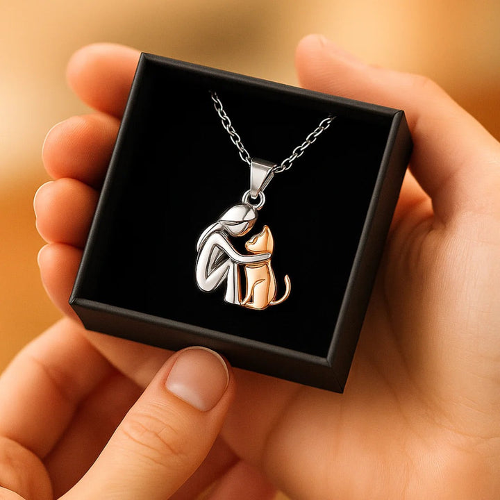 Collana con pendente “Abbraccio di gatto”