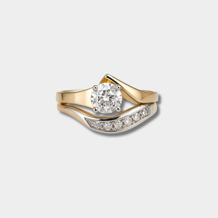 Carlotta – Anello vintage irregolare in oro e argento con zircone