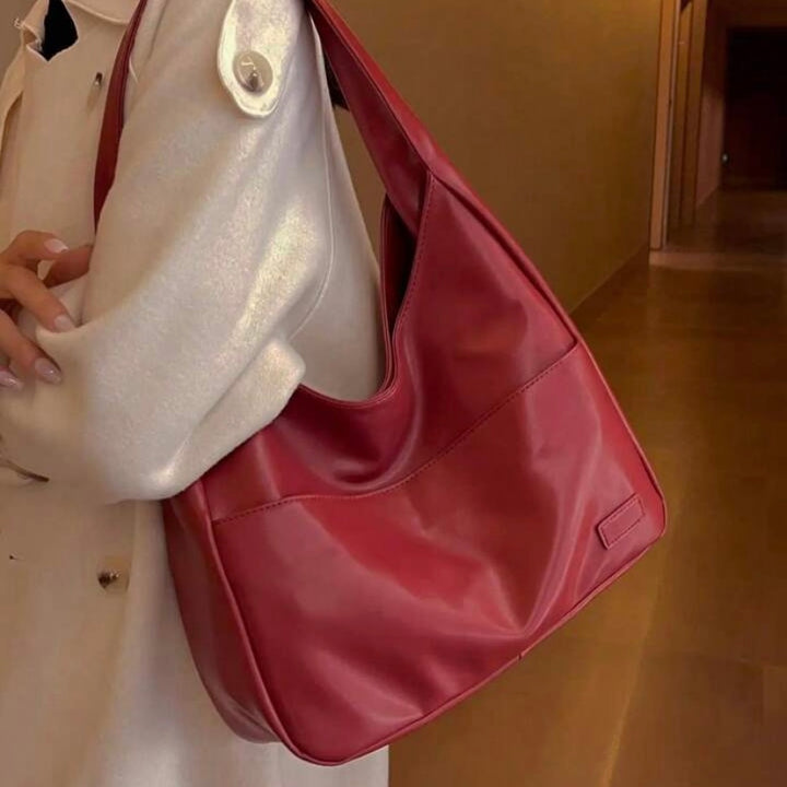 Alexandria – Minimalist Slouch Shoulder Bag