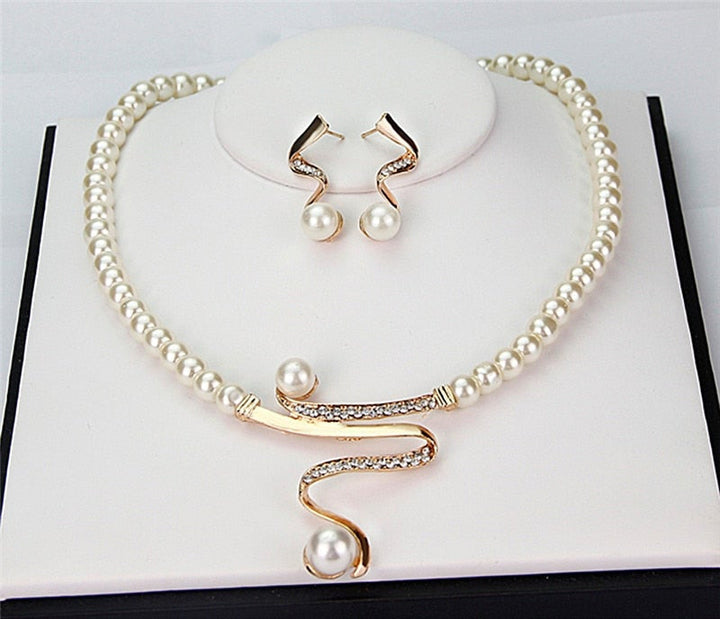 Susanne – Collana con perle naturali + set di orecchini