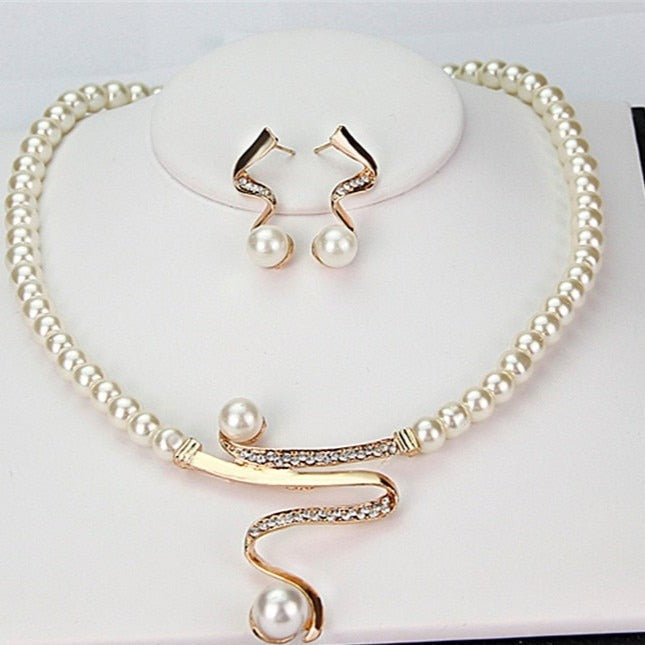 Fabienne – Collier di perle naturali + set di orecchini