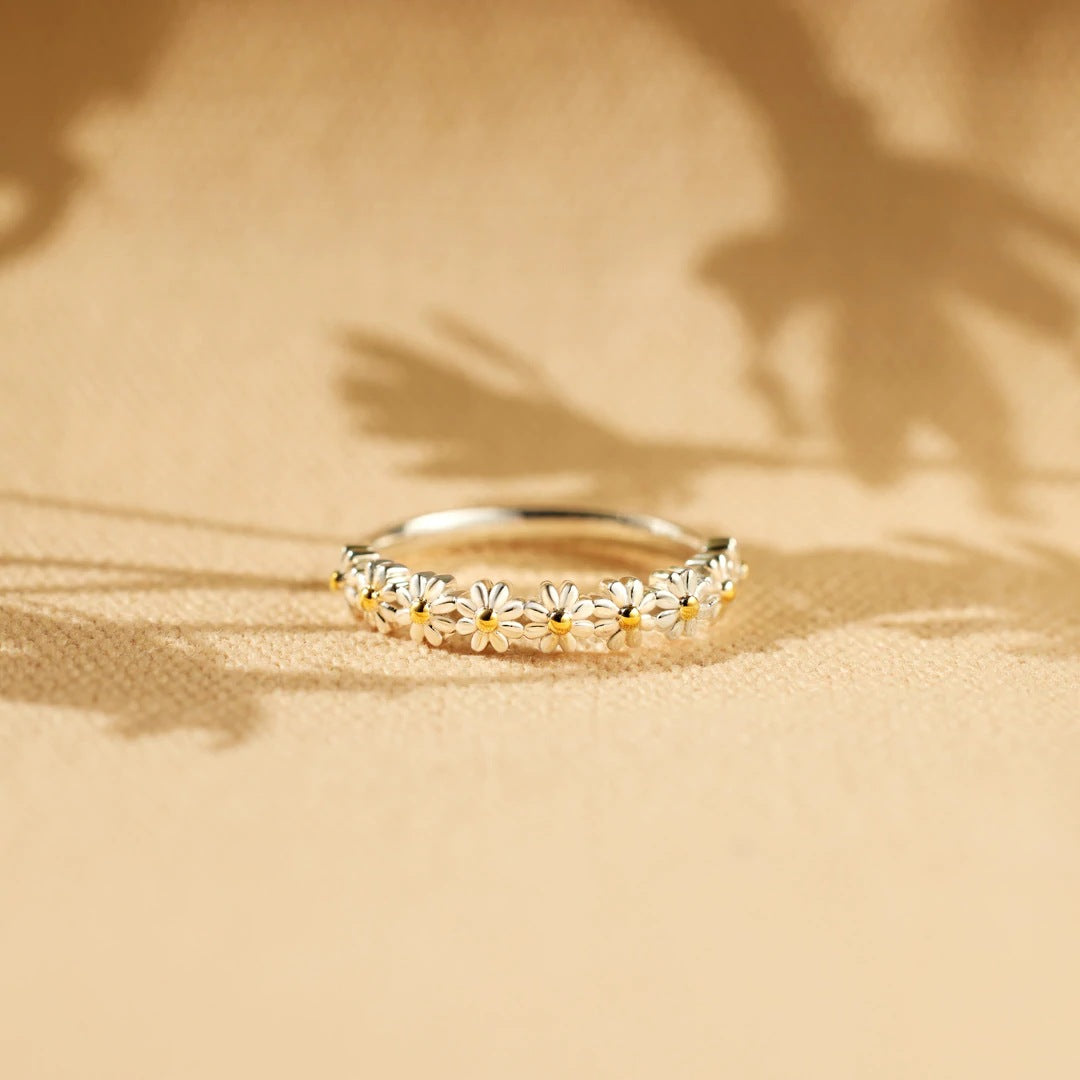 Anello floreale di lusso