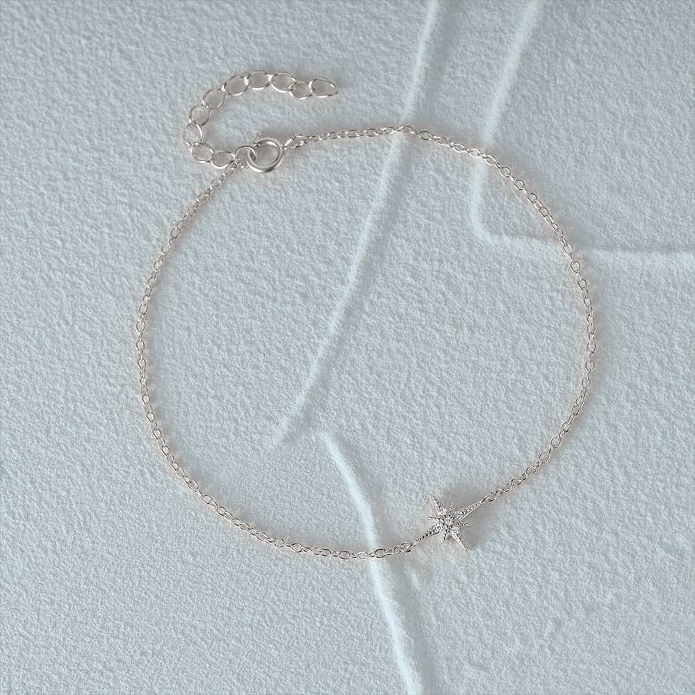 Miriam – Bracciale in argento con catena sottile