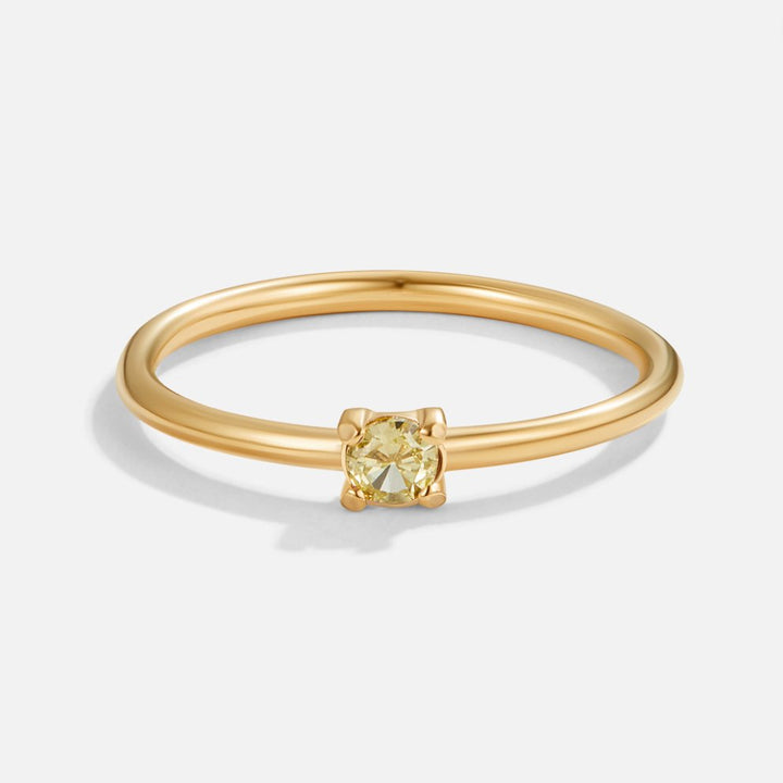 Anelli in oro con pietra di nascita