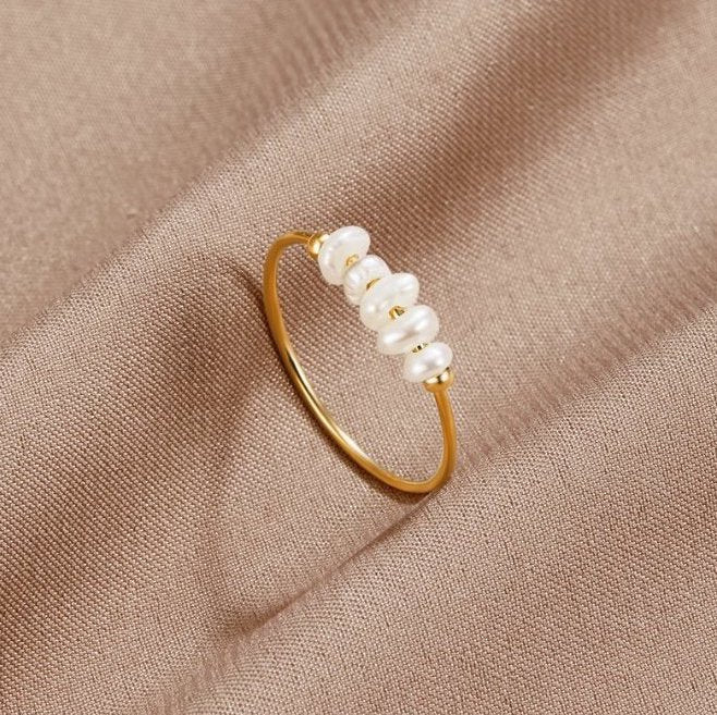 Grace – Anello con perle d’acqua dolce