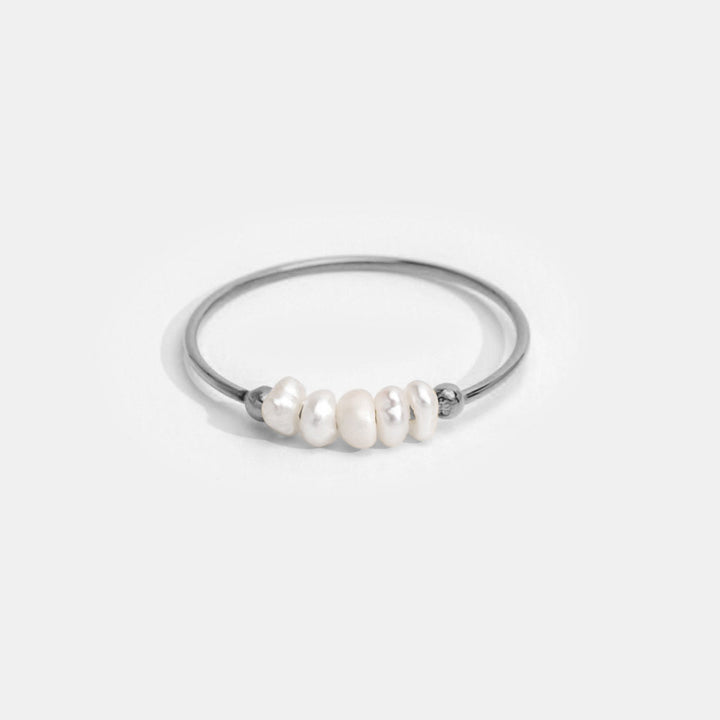 Anello in argento con perle d’acqua dolce classiche