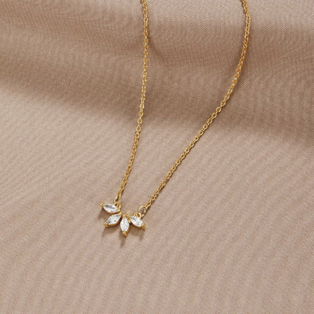 Stefanie – Collana doppia con medaglione